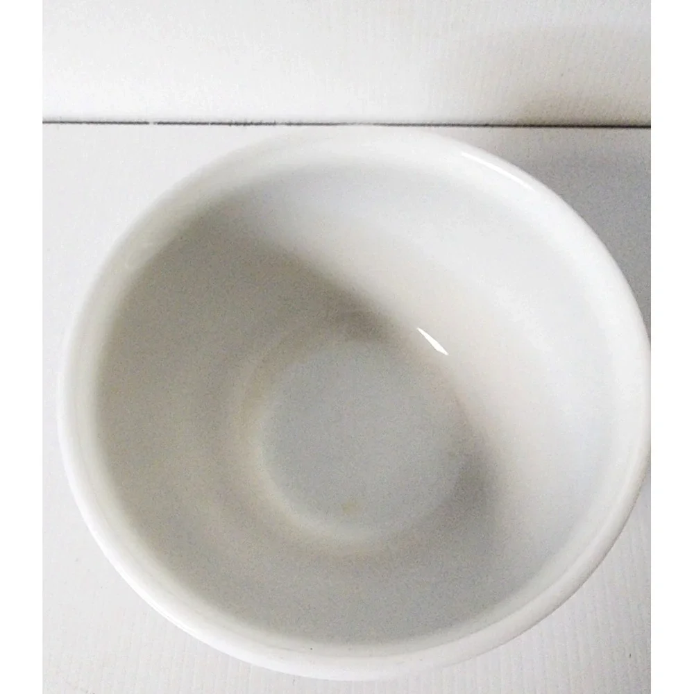 Vintage Pyrex ‎ Avocado Green  Mixing Bowl Ovenware 402 White Rim 7 1/4